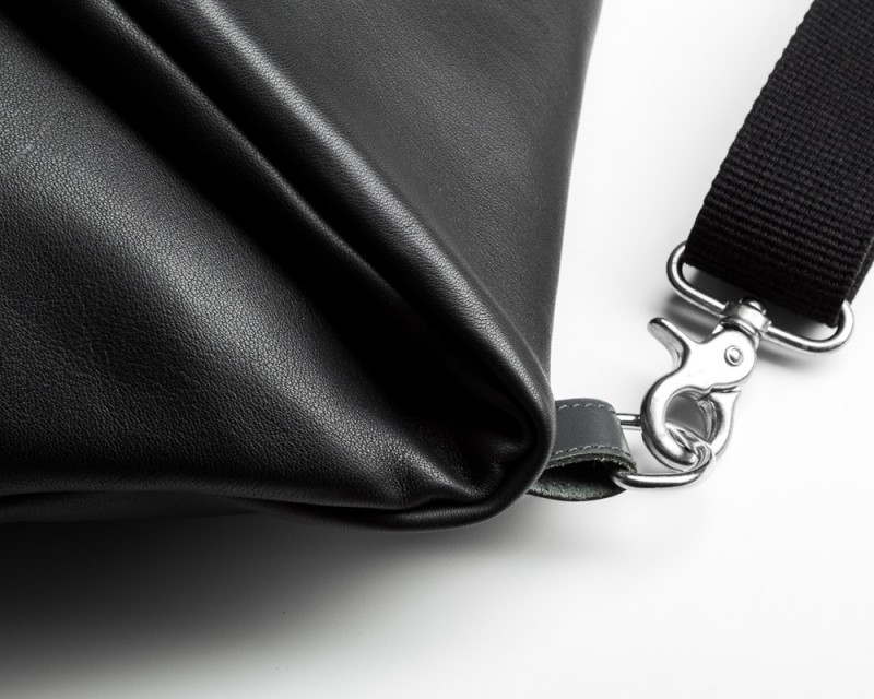 borsa_tracolla_lettera_xl_nera_tracolla